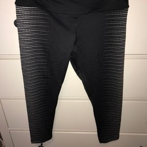 Forever 21 Cropped Workout Leggings